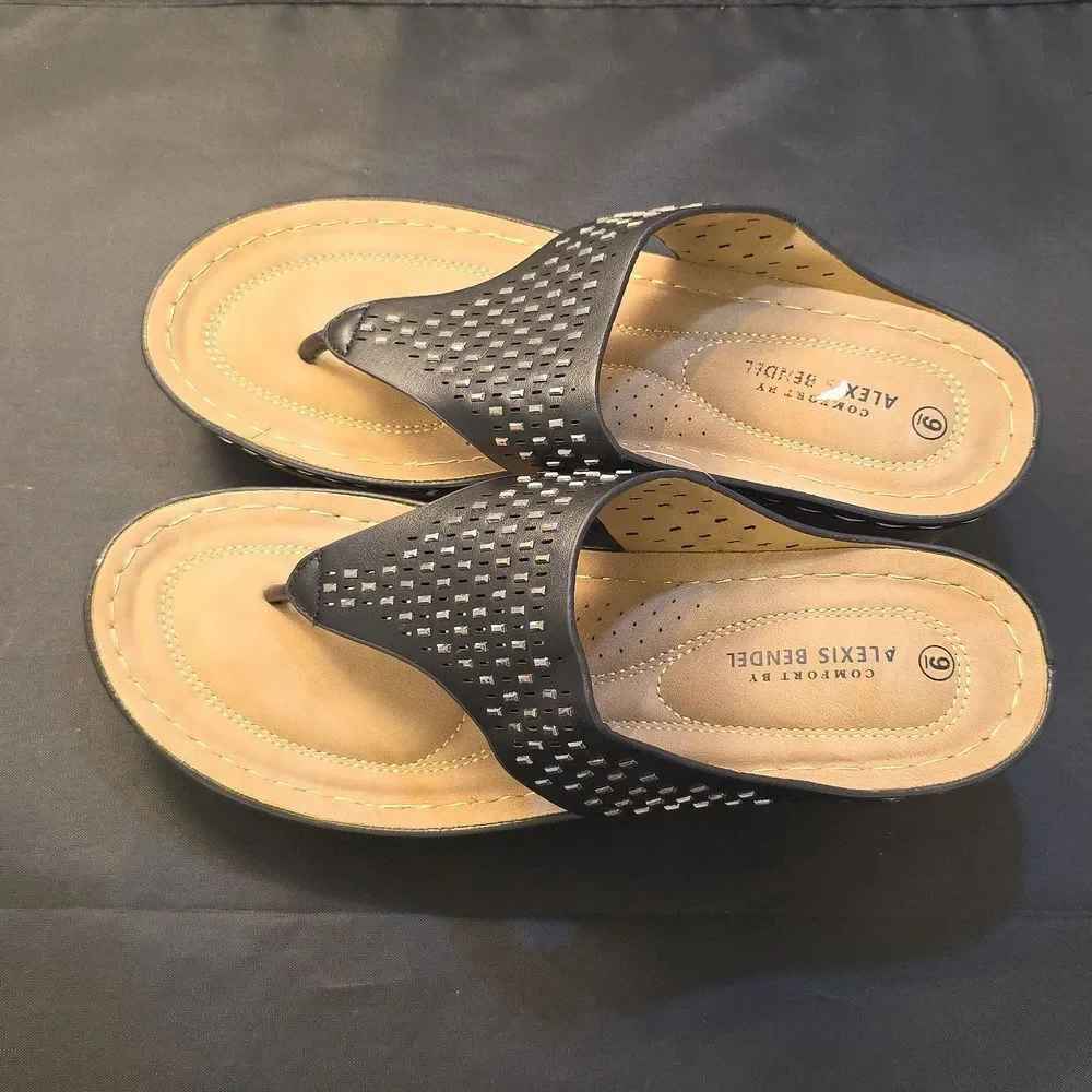 BRAND NEW COMFORT BY ALEXIX BENDEL JEWEL DESIGN THONG WEDGE WOMENS SANDAL